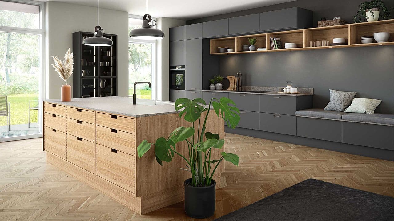 Kjøkken i eik og mørkegrått med kjøkkenøy og sittebenk.